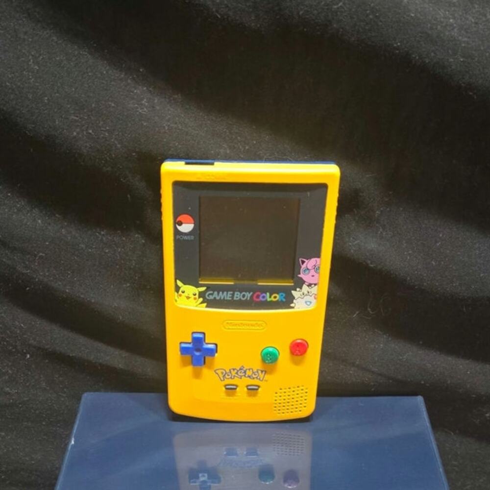 Gameboy color pokemon yellow edition